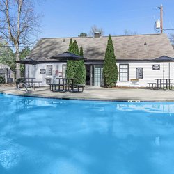 pool at Polaris at Camp Creek located in College Park, GA