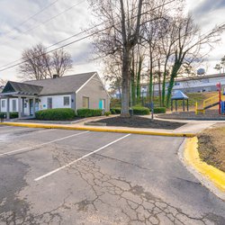 parking leasing office at Polaris at Camp Creek located in College Park, GA