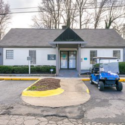 parking leasing office at Polaris at Camp Creek located in College Park, GA