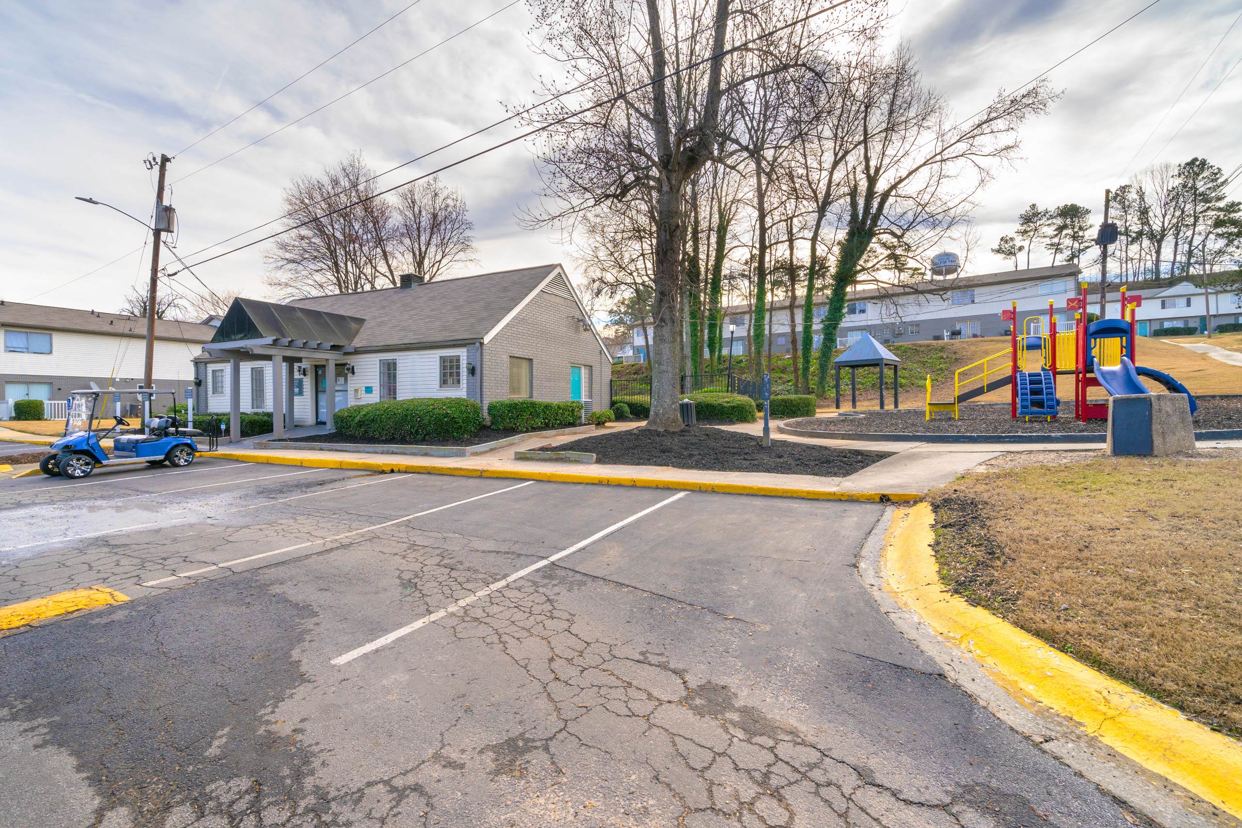 leasing office at Polaris at Camp Creek located in College Park, GA