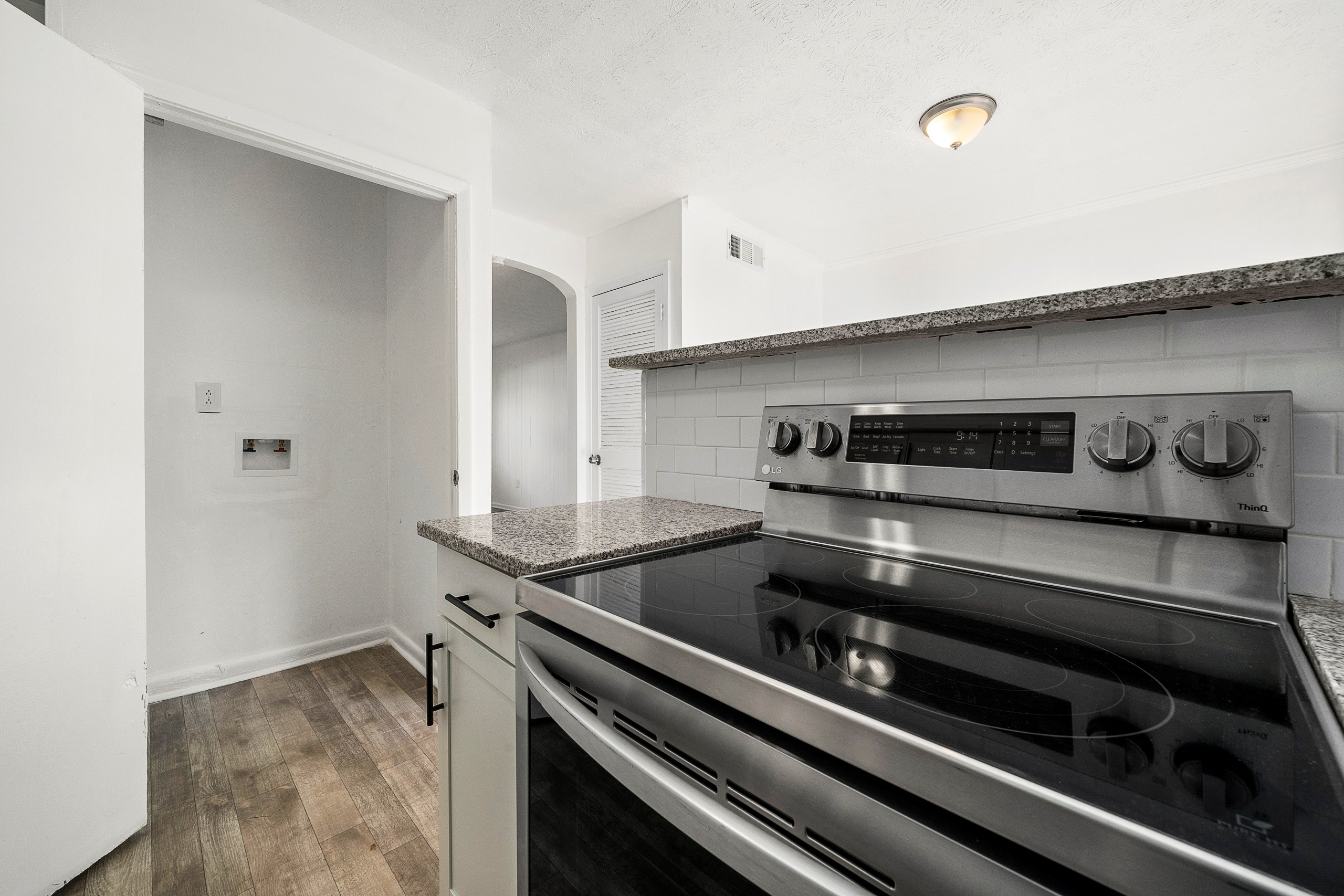 kitchen room at Polaris at Camp Creek located in College Park, GA